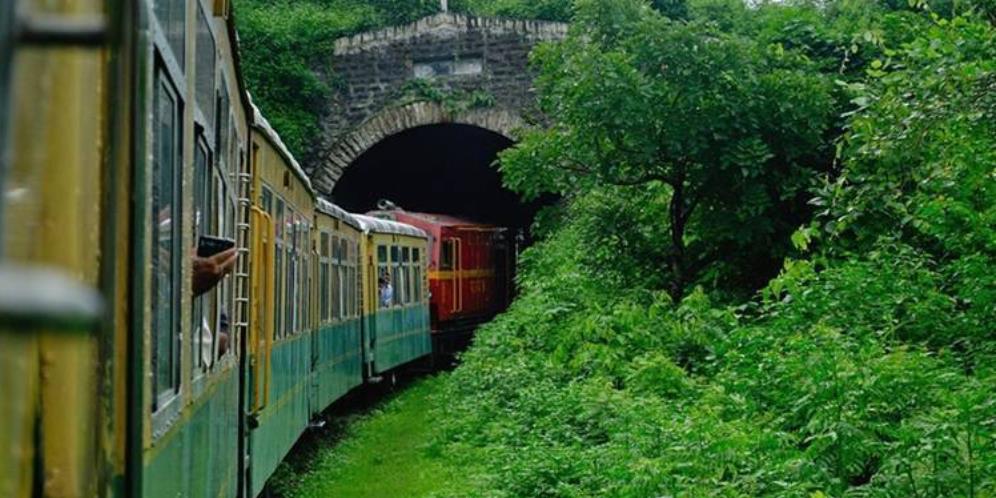 Ngakak, Niat Rekam Pemandangan dalam Terowongan Kereta Api Malah Kena Mental: Gagal Estetik