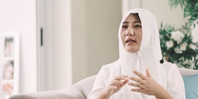 Keluarga Berantakan Karena Ayah Penjudi, Sang Gadis Memeluk Islam Berawal Baca Quran Soal Larangan Berjudi