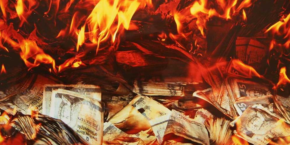 Kecewa Pengajuan Kredit Rp300 Juta Ditolak, Nasabah Bakar Bank