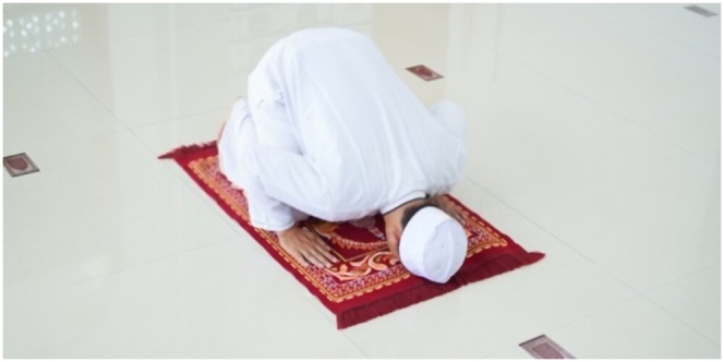 Tata Cara Sholat Taubat yang Shahih, Lengkap dengan Doa yang Diajarkan Rasulullah dan Manfaatnya