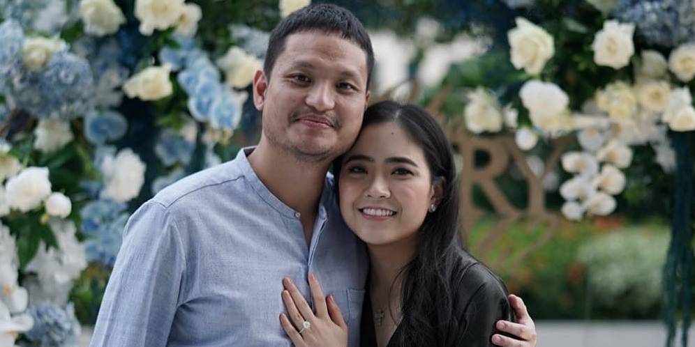 5 Potret Romantis Jessica Tanoesoedibjo dan Jonathan Natakusuma, Netizen Sebut Paras Mereka Jadi Tanda