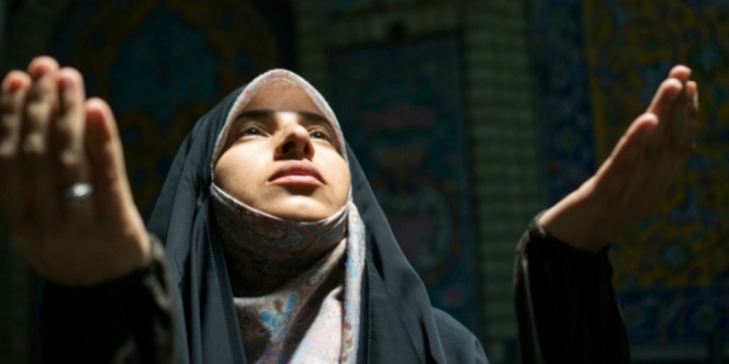 6 Cara Memimpin Doa Syukuran, Beserta Urutan Bacaan Arab, Latin dan Artinya