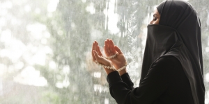 Doa Ketika Turun Hujan Arab, Latin dan Terjemahannya, Lengkap dengan Manfaat Hujan