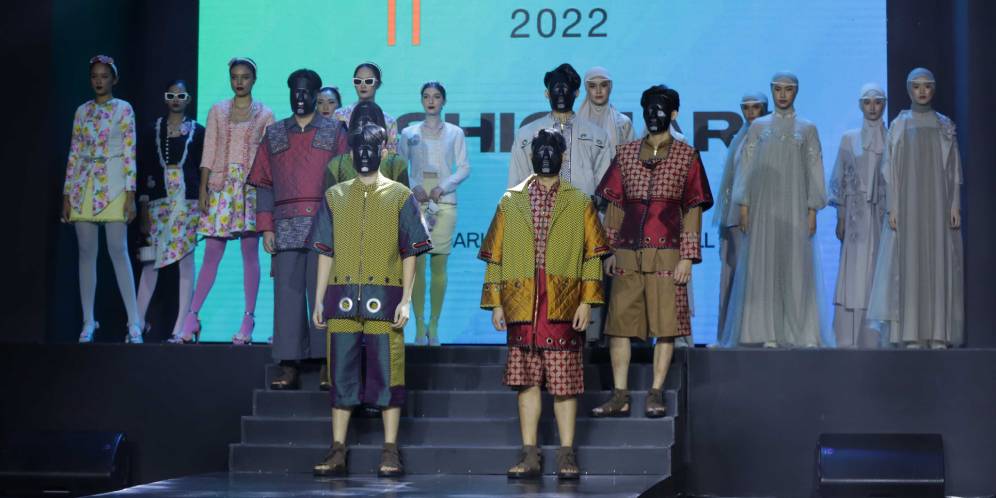 FOTO: Jakarta Fashion Trend 2022, Suguhkan Kolaborasi Fashion dan Seni