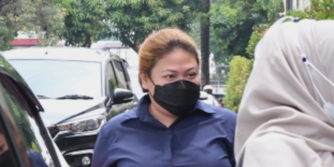 Ditegur Hakim karena Ketahuan Makan di Persidangan, Olivia Putri Nia Daniaty Banjir Kecaman
