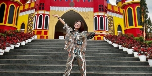 Dewi Perssik Bangun Tempat Rekreasi Mewah di Subang, Ada 'Istananya'