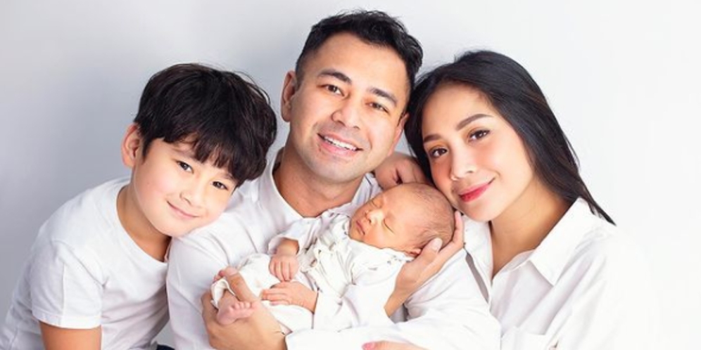 Rafathar Minta Jajan Kinder Joy, Uang yang Dikasih Nagita Slavina Bikin Netizen Melongo