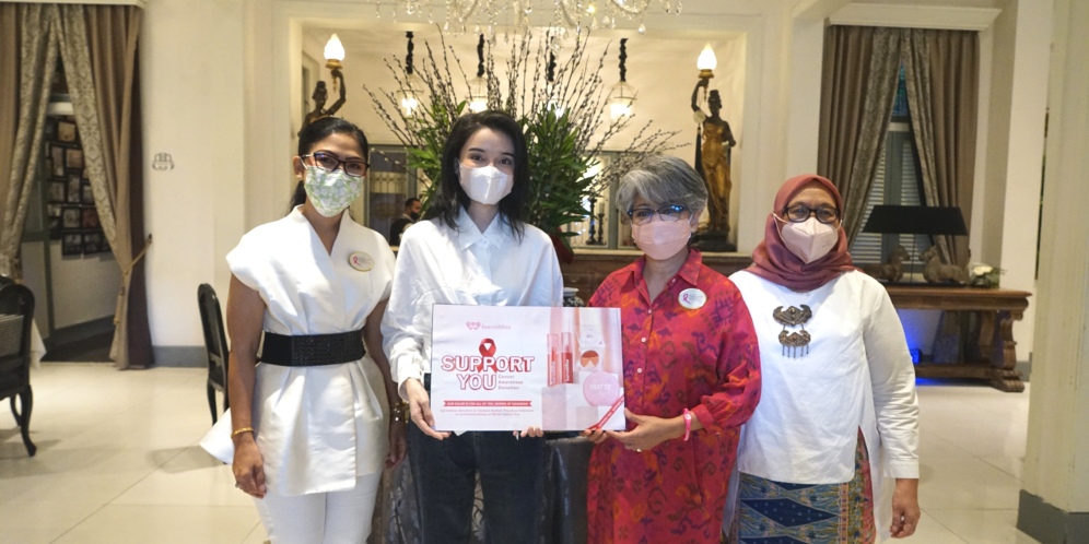 Bantu Perjuangan Penderita Kanker, BarenBliss Serahkan Donasi ke YKPI