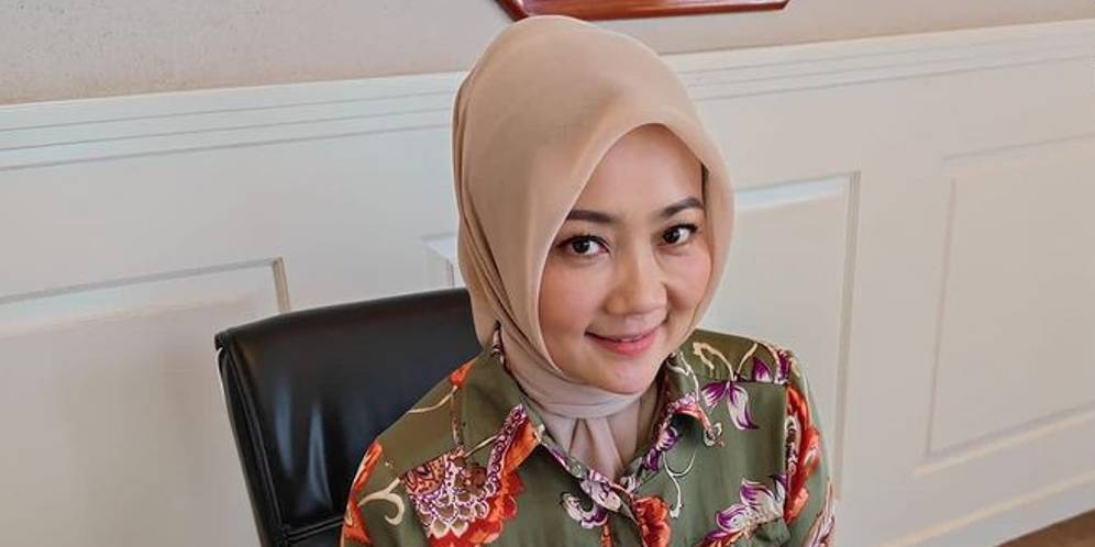 Suka Naik Motor, Istri Ridwan Kamil Punya Cara Unik Lindungi Kulit Tangan