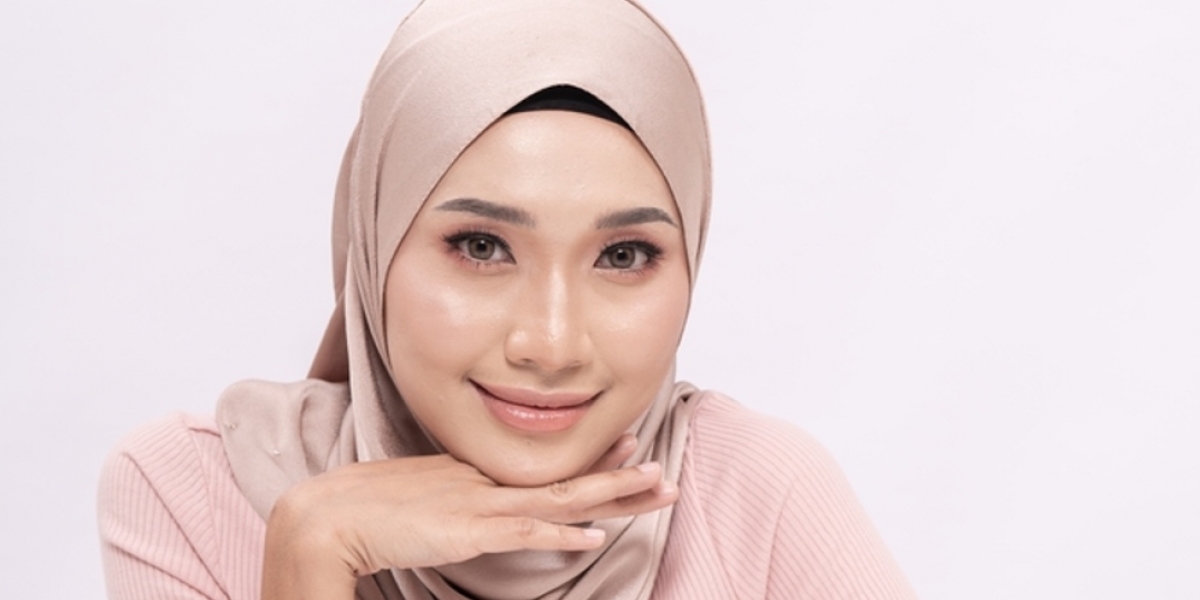 Tutorial Membuat Hidung Lebih Mancung Dengan Dua Produk Makeup 5962