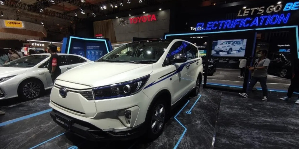 Sudah Mejeng di IIMS 2022, Kapan Toyota Innova Listrik Mengaspal?