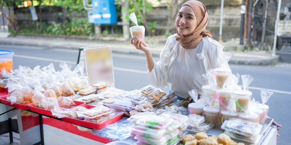 [KUIS] Tebak Menu Takjil Lewat Kebiasaan Ngabuburit, Kamu Tim Manis atau Asin?