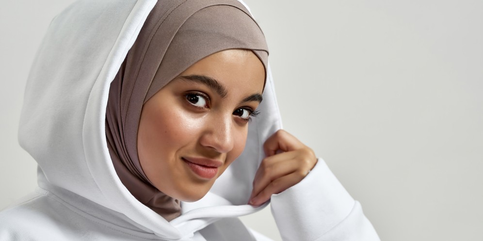 Tips Memilih Warna Hijab Agar Tak Terlihat Kusam