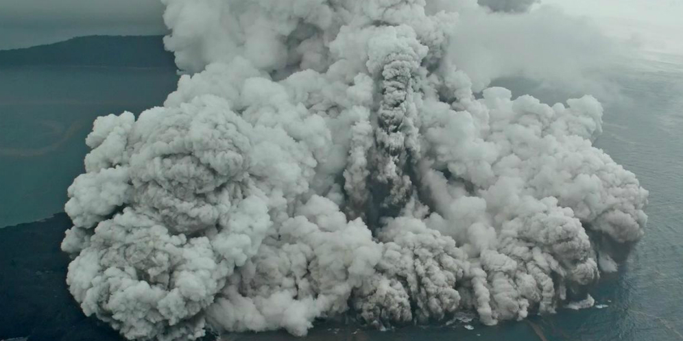 Gunung Anak Krakatau Siaga, BMKG Ingatkan Warga Waspada Ancaman Tsunami