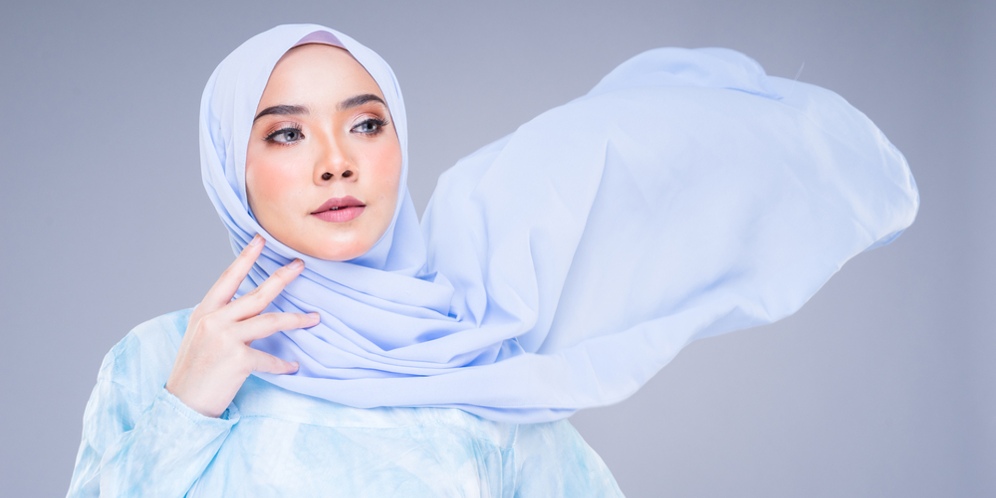 4 Tips Merawat Rambut Ketika Mengenakan Hijab