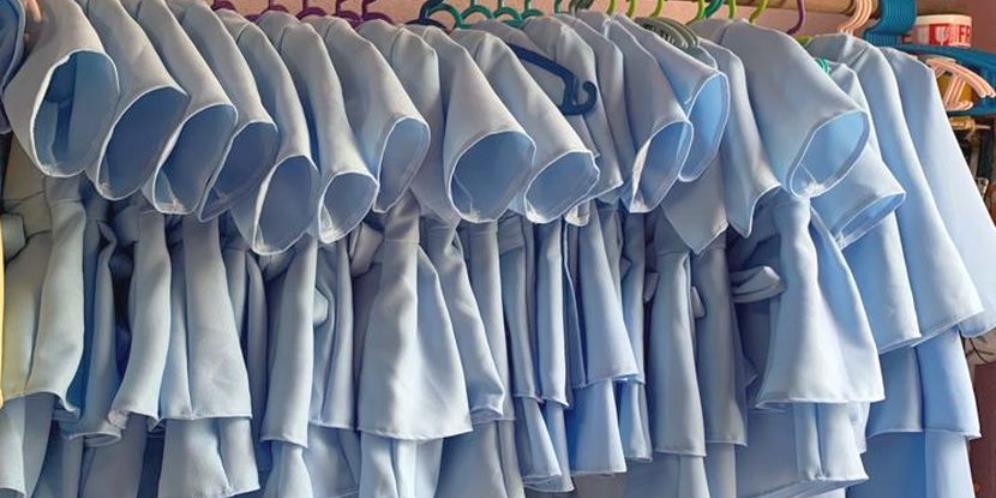 Kisah Sedih Ibu Tak Mampu Bayar Pesanan Baju Lebaran Buat Anak, Penjual Malah Kirim Gratis Plus Tambah Satu Setel