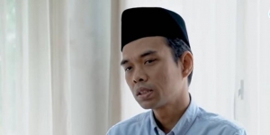 Penampakan Sederhana Kamar Ustaz Abdul Somad Buat Haru Arie Untung