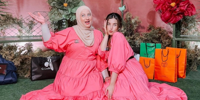 Tak Cukup Satu Merek! Si Kembar Tasya dan Tasyi Farasya Banjir Kado dari Tiga Fashion Branded