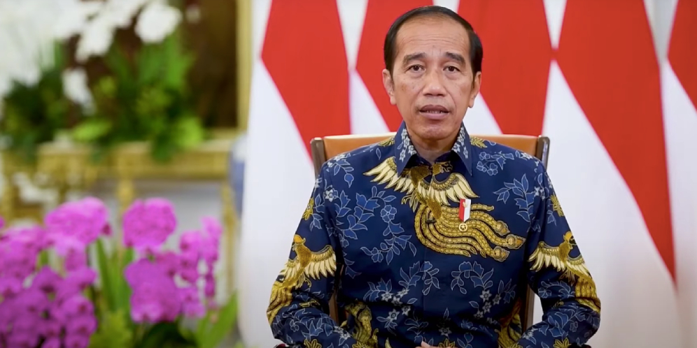 Jokowi Minta Masyarakat Segera Vaksinasi Booster: Jangan Pilih-Pilih, Stok Lebih dari Cukup!