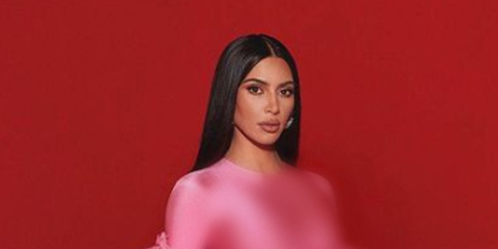 Kim K Luncurkan Lini Skincare SKKN, Tuai Kontroversi