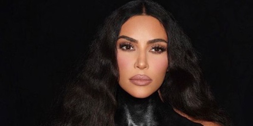 Potret Wajah Asli Kim Kardashian Terungkap, Ternyata Begini Parasnya!