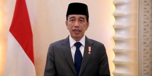 Presiden Jokowi Kenang Tjahjo Kumolo: `Pribadi yang Tenang dan Sederhana`