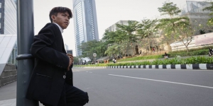 Segini Harga Outfit Roy Pacar Jeje Bocah 'SCBD Citayam Fashion Week'
