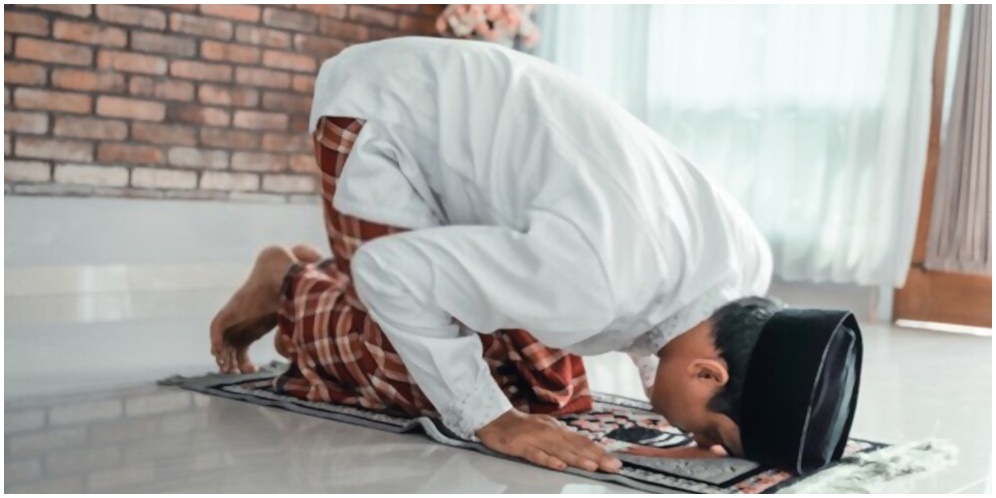 Sujud Tilawah Dilakukan Sebanyak Satu Kali, Pahami Tata Cara dan Bacaannya yang Baik & Benar