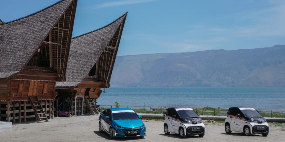 Mobil Listrik Toyota 'Menyengat' Danau Toba