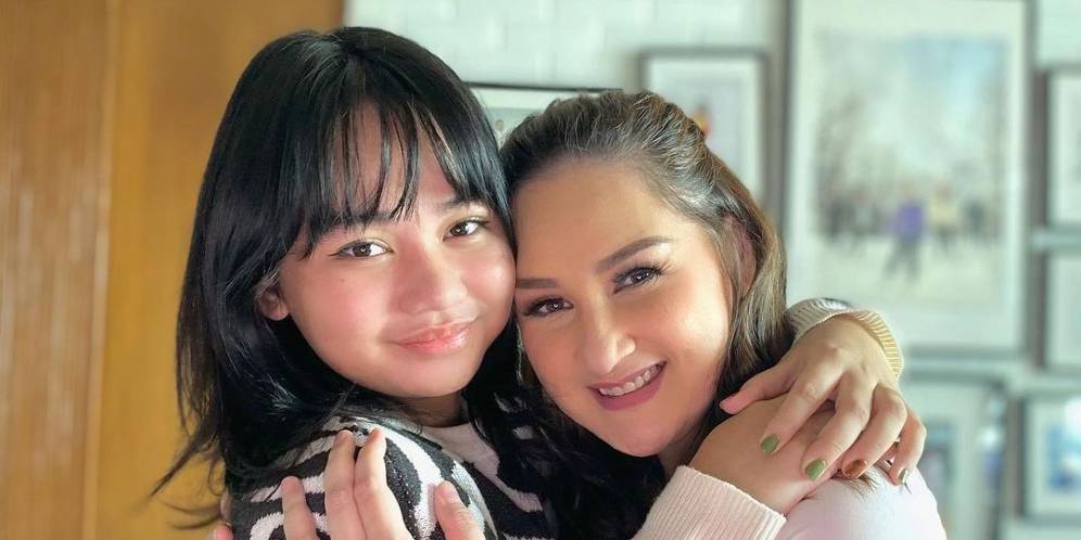 Putri Mona Ratuliu Ungkap Alami Depresi Hingga Coba Bunuh Diri