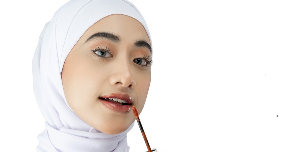 Tips & Trik Pakai Liquid Lipstick Agar Tidak Berantakan