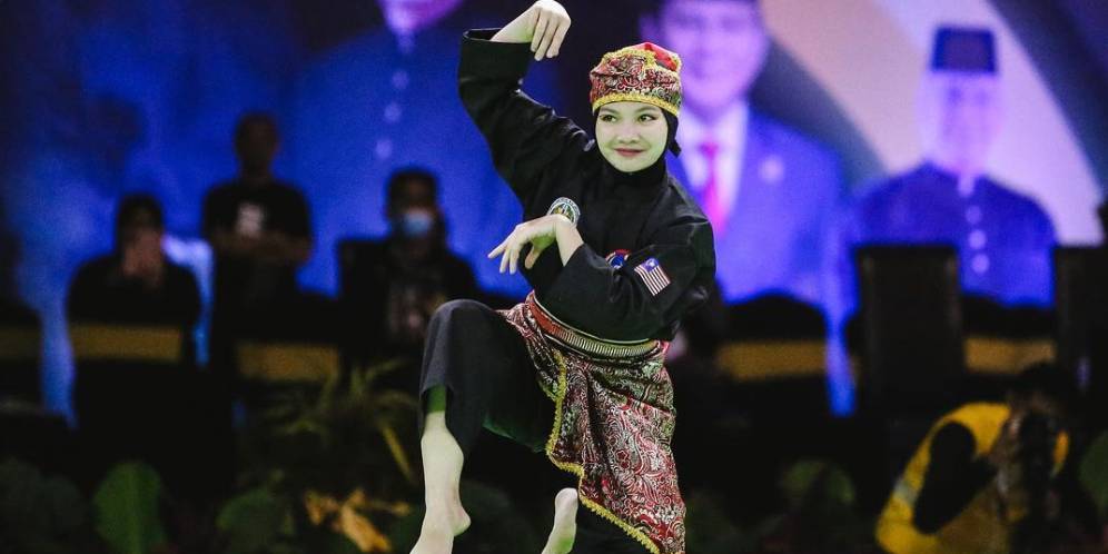 Potret Atlet Pencak Silat Nonmuslim, Pakai Hijab saat Tanding