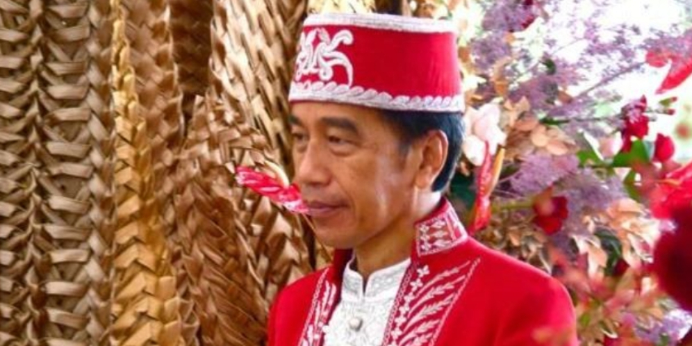 Presiden Jokowi Kenakan Baju Adat Dolomani Khas Buton Sulawesi Tenggara di Upacara HUT RI ke 77