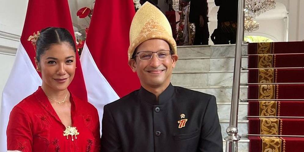 Kebaya Merah Pancarkan Aura Franka Makarim di Istana Negara