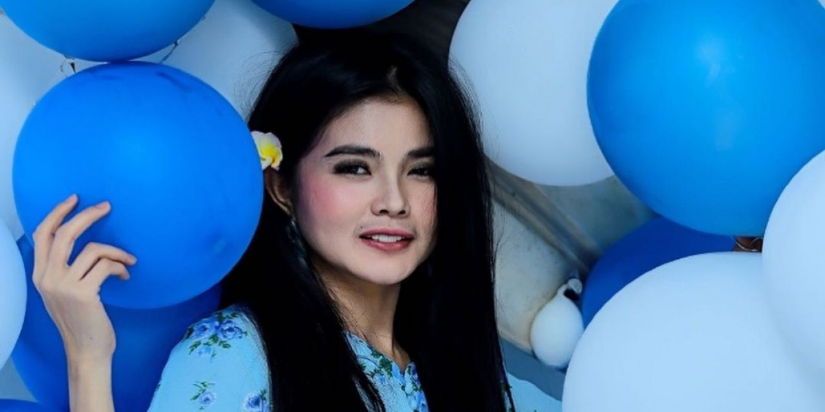 Potret Cantik Karina Ranau, Istri Kang Mus Preman Pensiun di Kehidupan