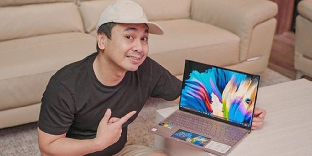 Sumber `Pabrik Duit` Raditya Dika, Seleb Indonesia yang Masuk Rich List 2022, Tarif Endorsenya Fantastis!