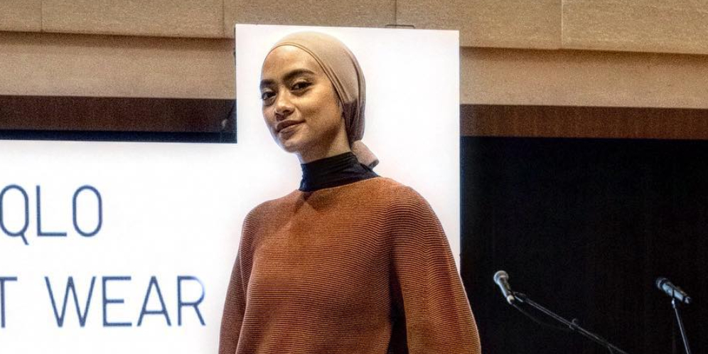Intip Gaya Ayudia Bing Slamet dalam Balutan Sweater Rajut