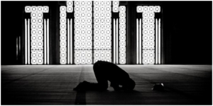Dianjurkan dalam Islam, Inilah Bacaan Niat Sholat Tahajud yang Dilengkapi dengan Tata Cara dan Doanya