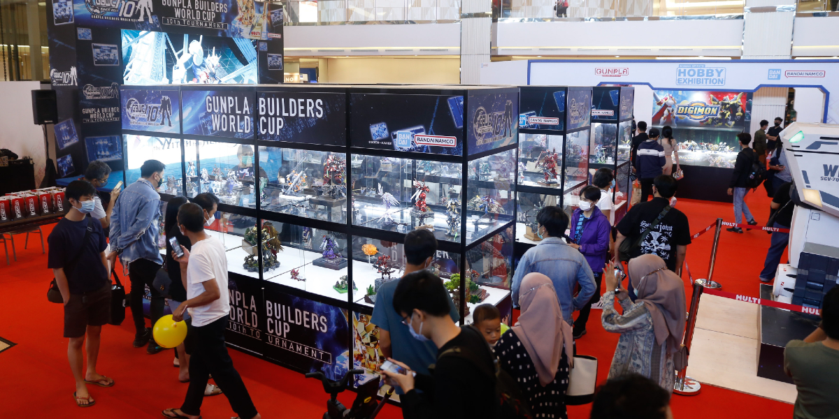 Potret Gundam Raksasa Asal Jepang Mejeng di Mal Jakarta