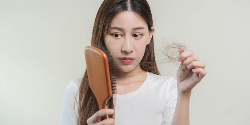 Apakah Menunda Keramas Bisa Mengurangi Jumlah Rambut Rontok?