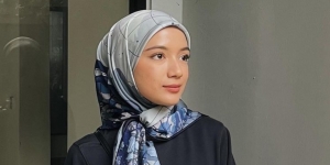 Gaya Hijab Segiempat Jadi Fashion Statement