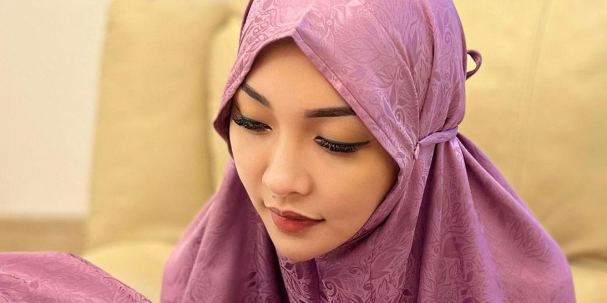 Akp Rita Yuliana Unggah Foto Pakai Mukena Netizen Ramai Ramai Ingin