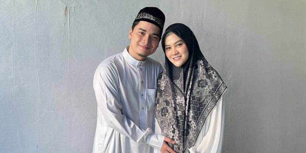 Makin Lengket, Potret Alvin Faiz dan Henny Rahman di Masa Kehamilan Anak Kedua