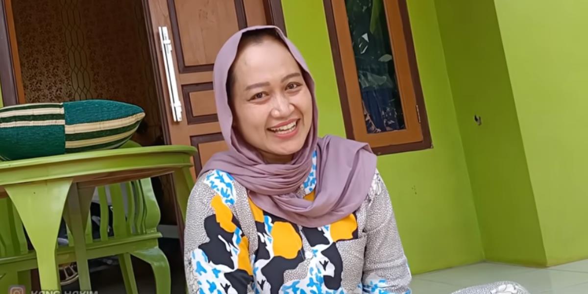 Bukan Wanita Sembarangan, Janda Desa Ini Pengusaha Batu Alam dengan Omzet Rp25 Juta Perbulan, Rumahnya Pinggir Kuburan