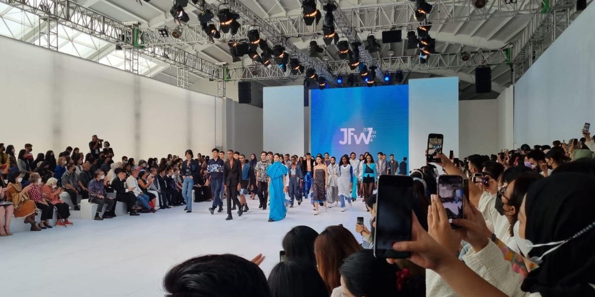 Jakarta Fashion Week 2023 Resmi Bergulir Secara Hybrid, Usung 116 Desainer dan 1.600 Koleksi