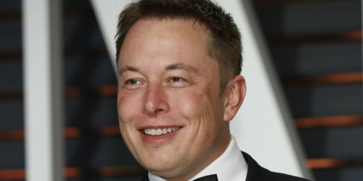 Elon Musk Pilih Sebutan Chief Twit daripada CEO, Bubarkan Dewan Direksi, dan PHK 2.000 Pegawai