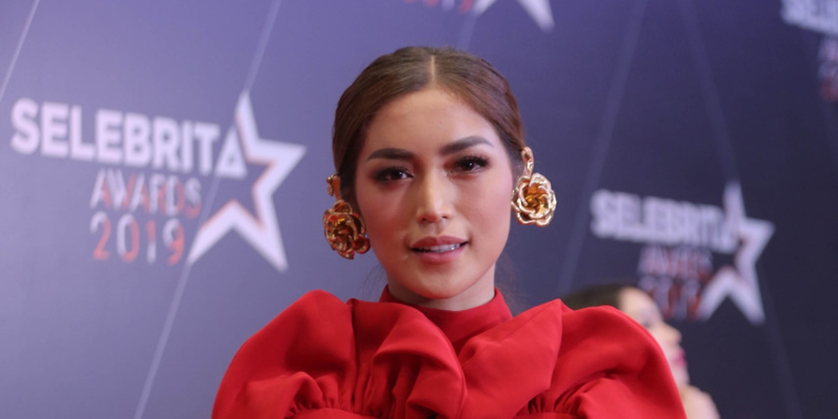 Jessica Iskandar Jual Tas Branded di IG: GaK Ada Artis Centang Biru yang  Komen