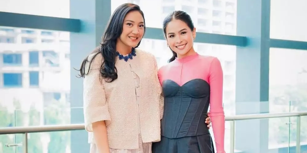 Sesama Aset Bangsa, 9 Adu Cantik Maudy Ayunda VS Putri Tanjung, Hidupnya Bak Princess!