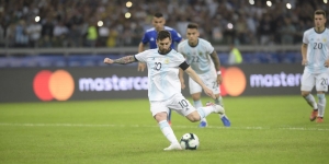 Meme Lucu Argentina Dipermalukan Arab Saudi, Messi Diolok-olok