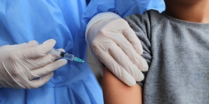 Imunisasi Si Kecil Tak Lengkap, Segera Ikuti Saran Dokter Anak